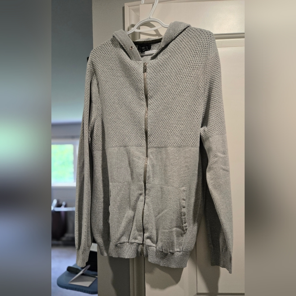 Men's Gray Zip-Up Sweater